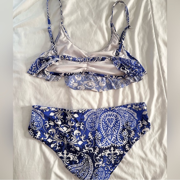 🩵 BLOSSOM Ruffle Push-up Bikini Top - Picture 3 of 4